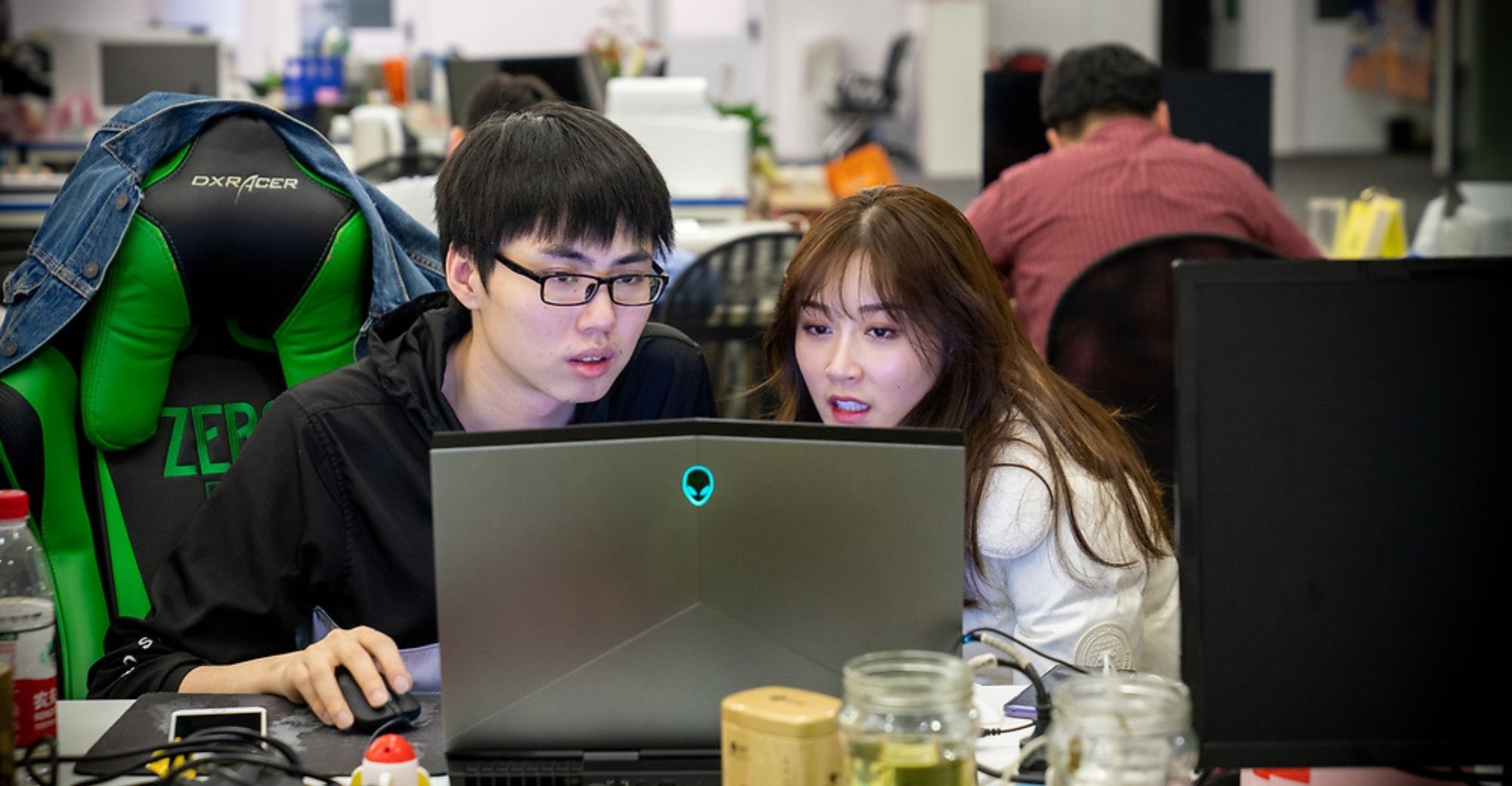 Turning Their Backs on Factories, China’s Small-Town Youths Make a Living on the Internet