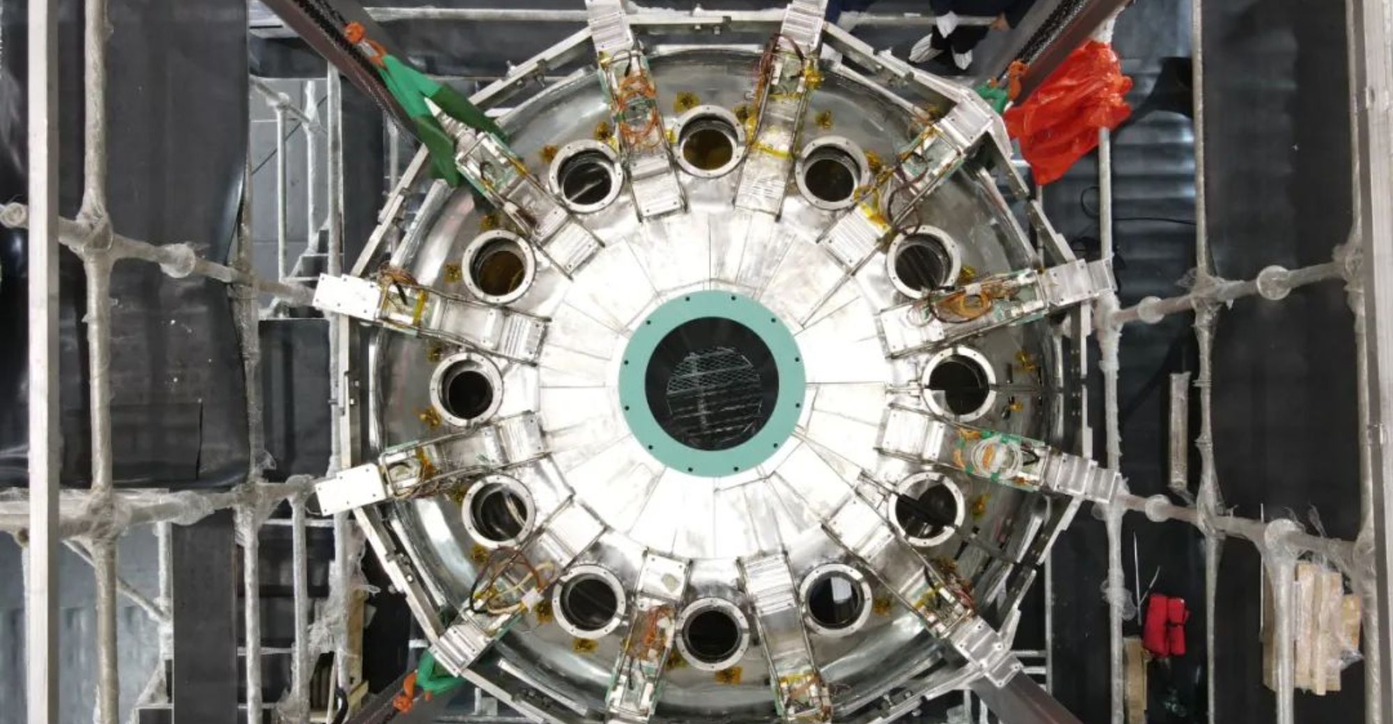 Mihoyo’s Investment in Nuclear Fusion Reaches Milestone with ‘Honghuang 70’ Tokamak Magnet Forming A Loop